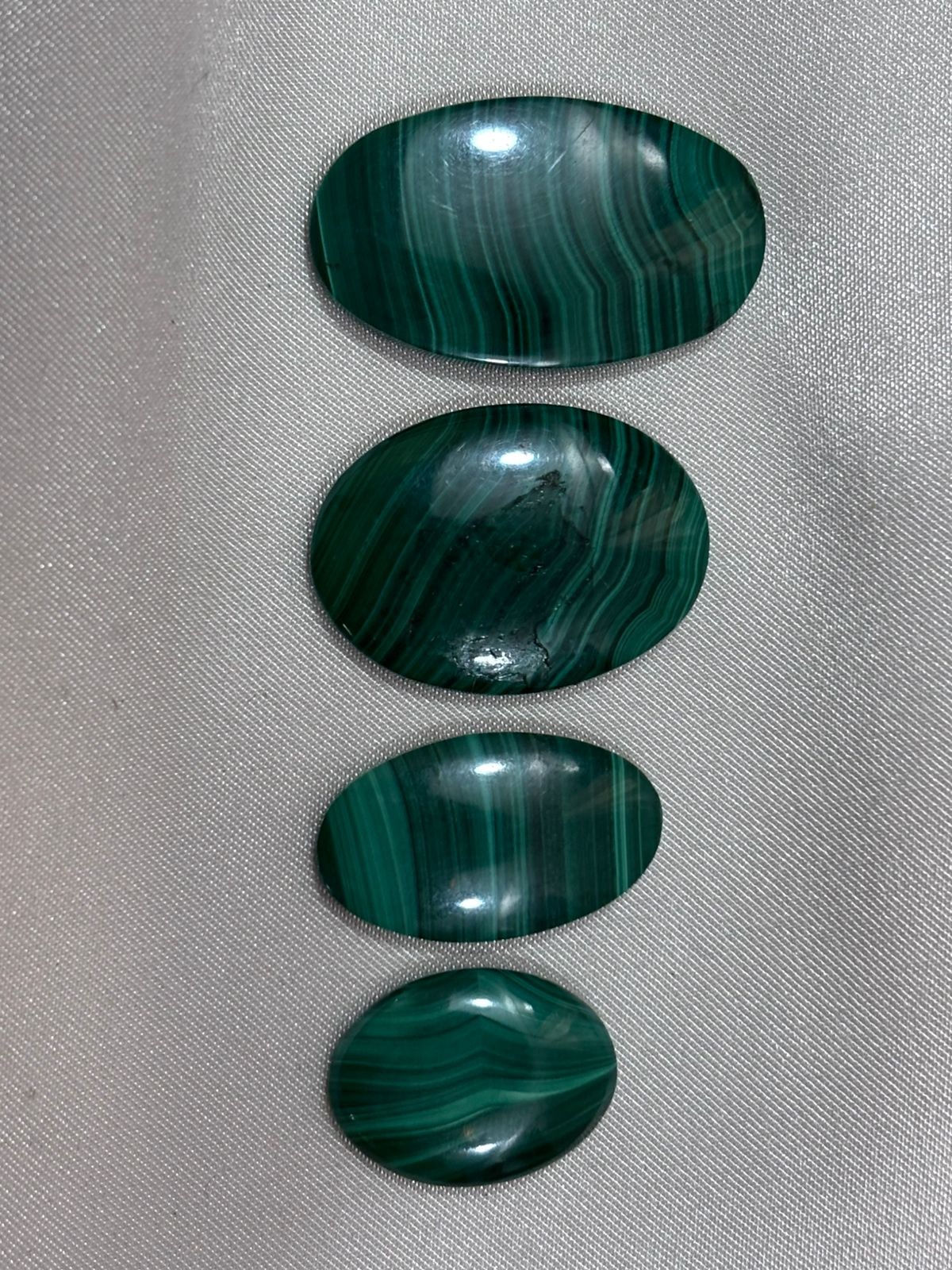 Malaquita Verde Óvalo