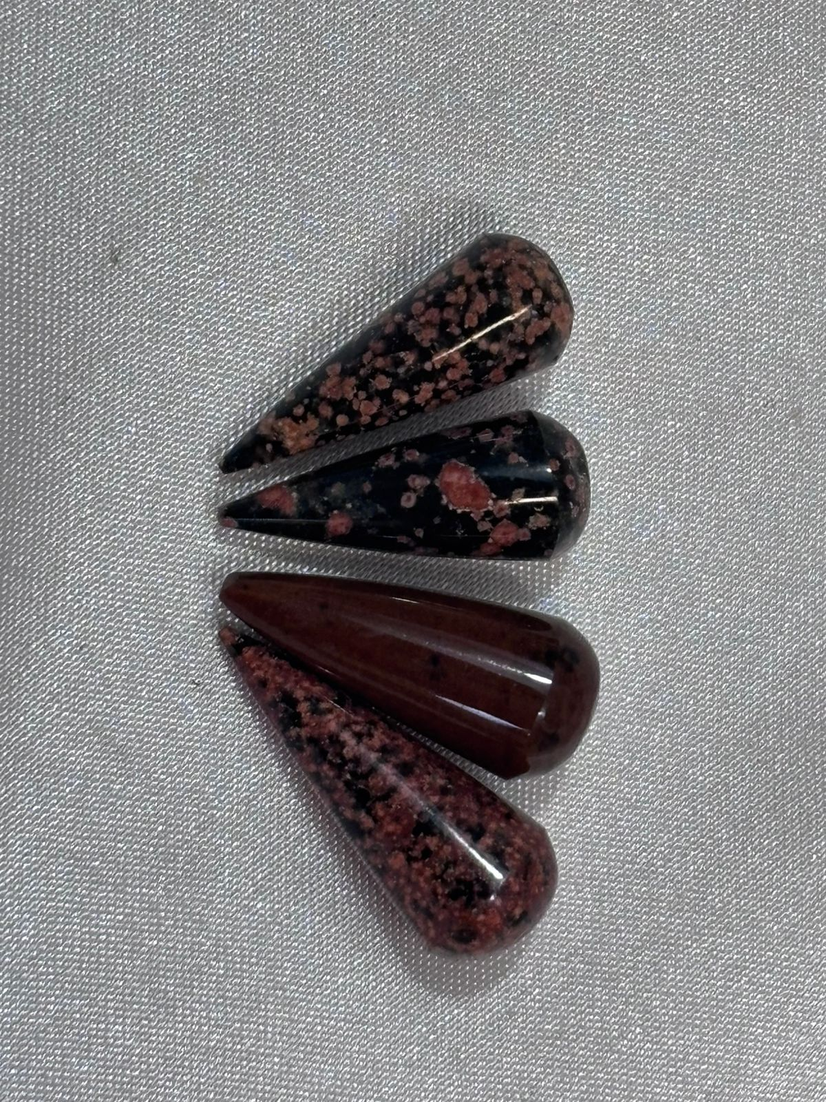 Obsidiana nevada / Jaspe rojo