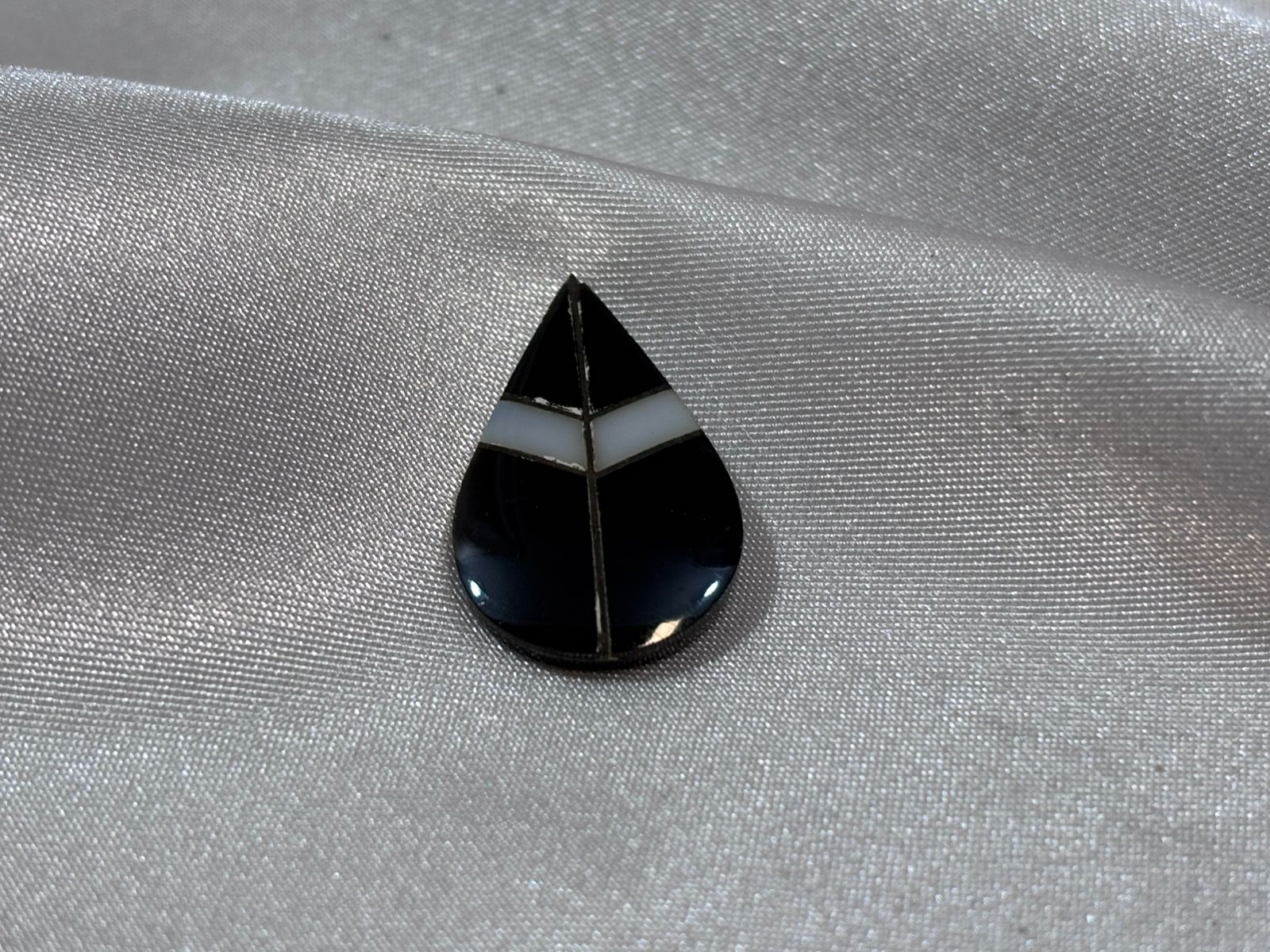 Gota Ónix Negro con Nácar