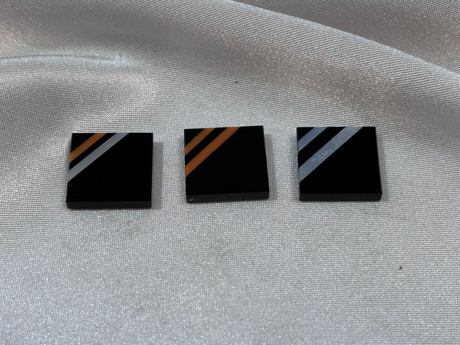 Ónix Negro, Ágata Blanca y Cornalina