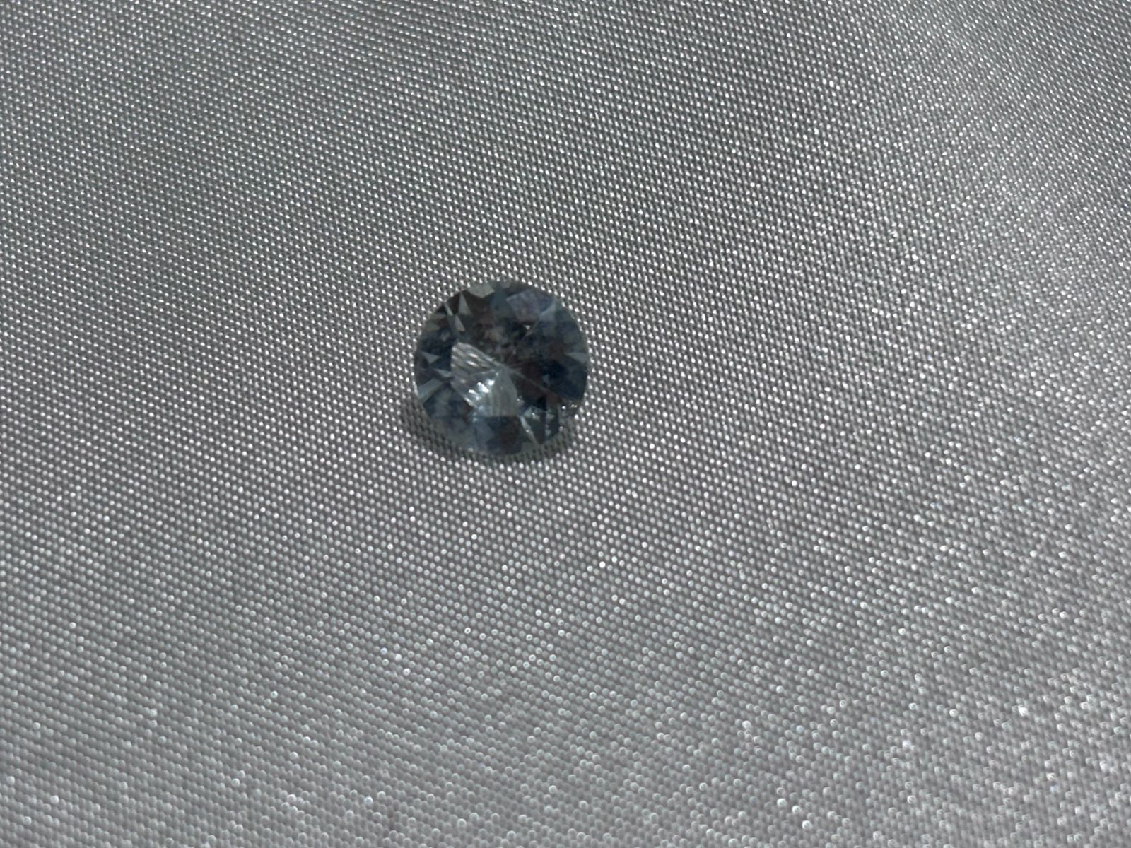 Espinela Gris