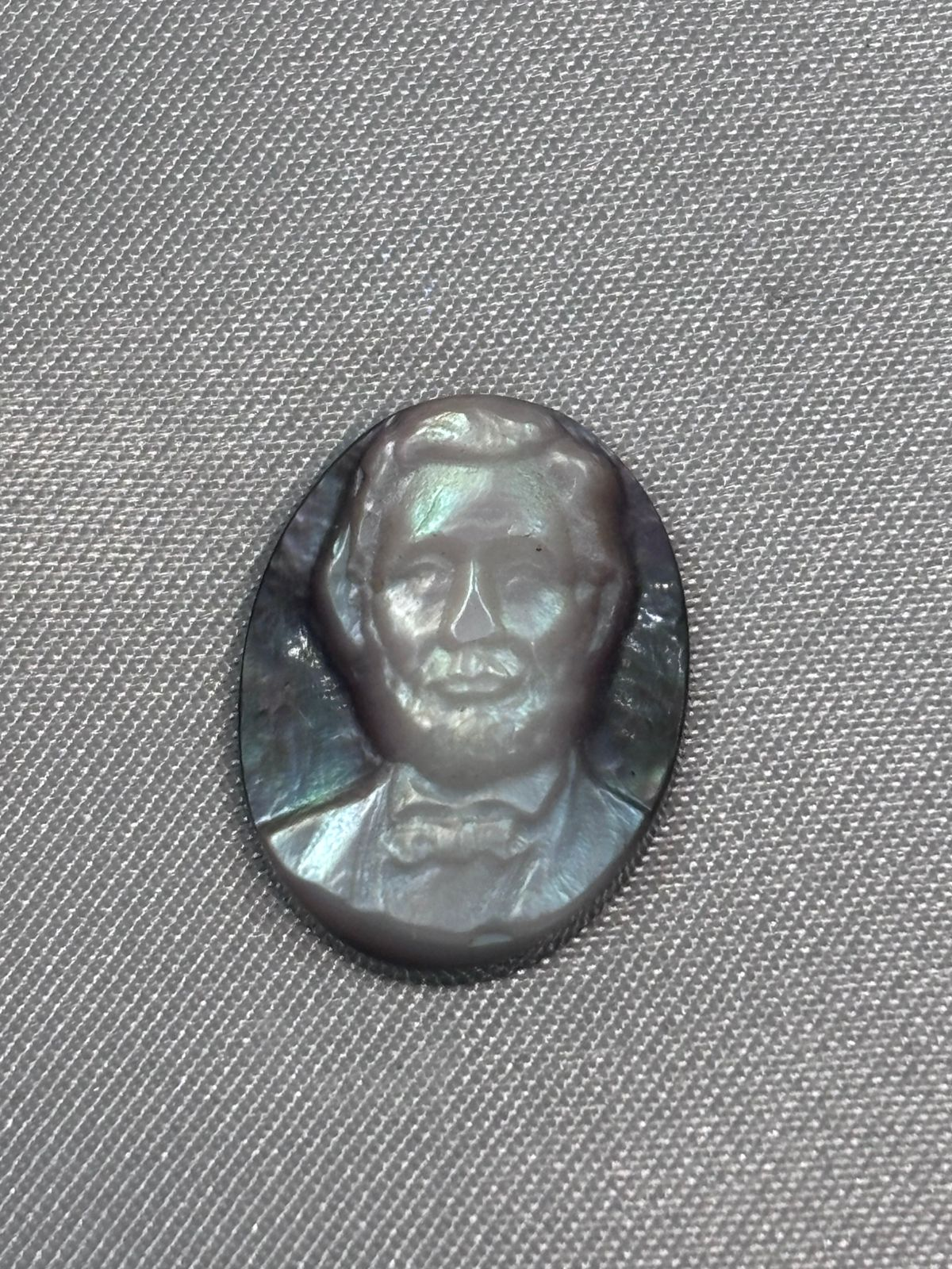 Camafeo de Madreperla Gris