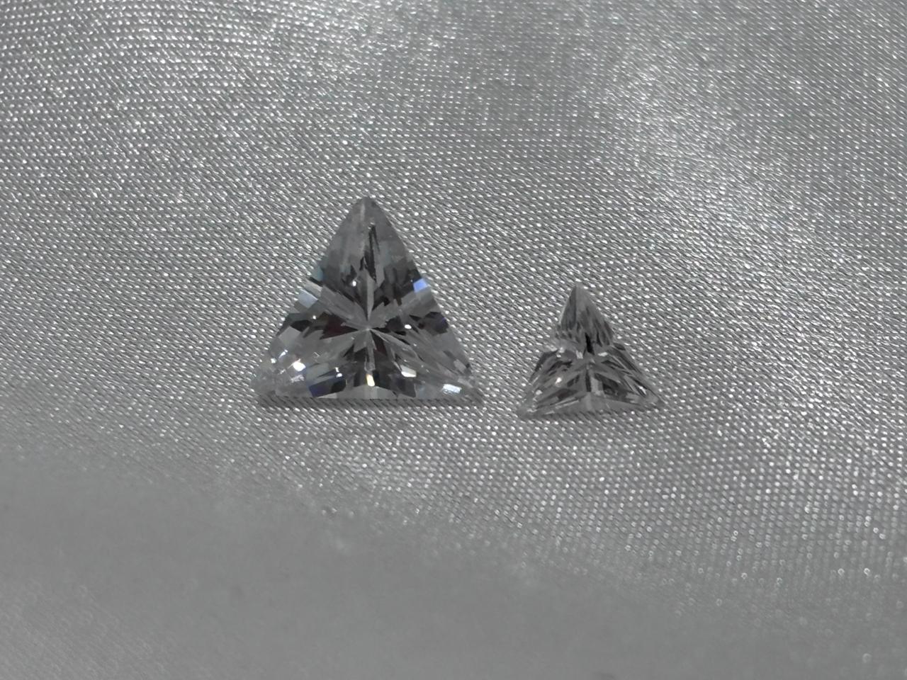 Zirconia translucida