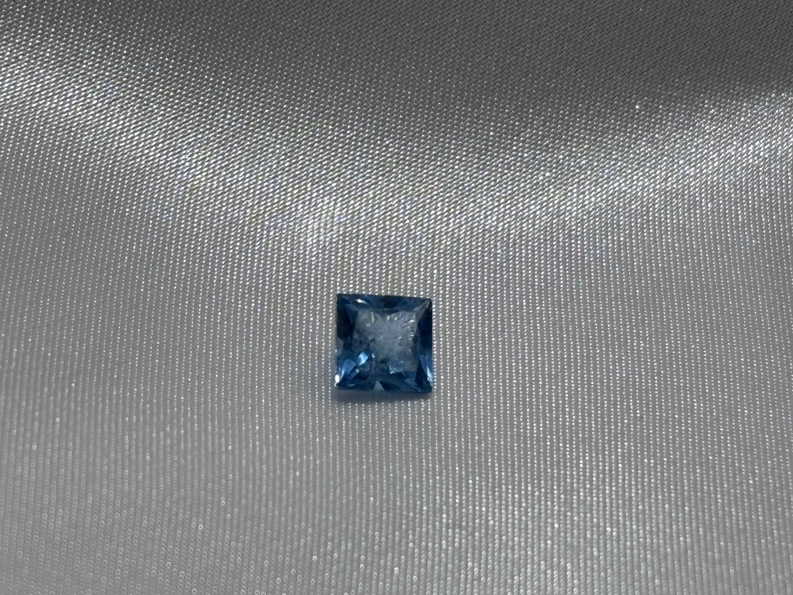 Espinela Azul